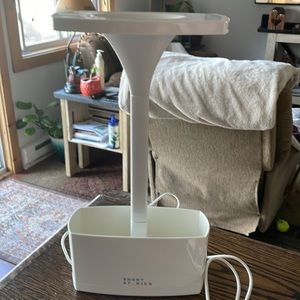 Short Stories Led light planter.